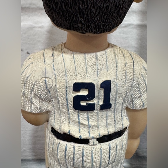 NY Yankees Paul O’Neil Baseball Bobblehead Figurine - Picture 4 of 5